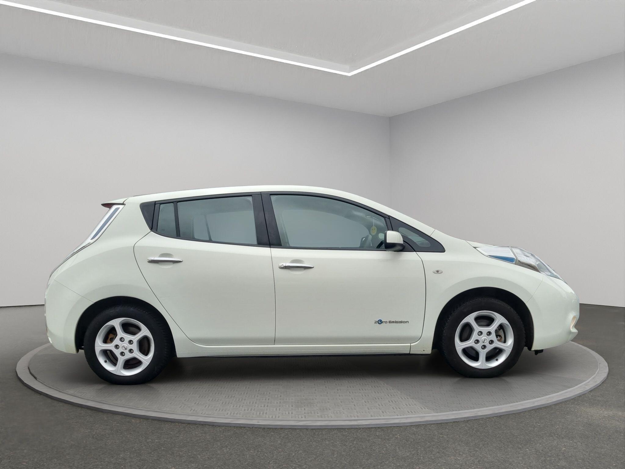 Nissan Leaf 10